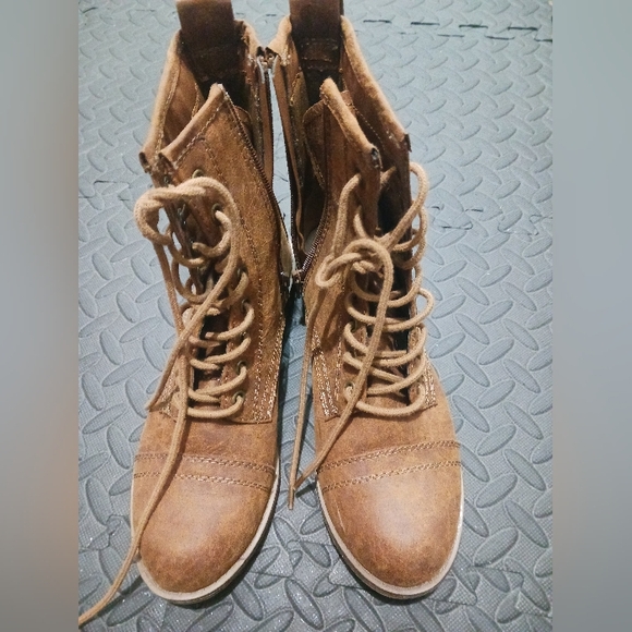 Bks Baker's Women Camel Brown Lace Up Flat Booties - Picture 3 of 12